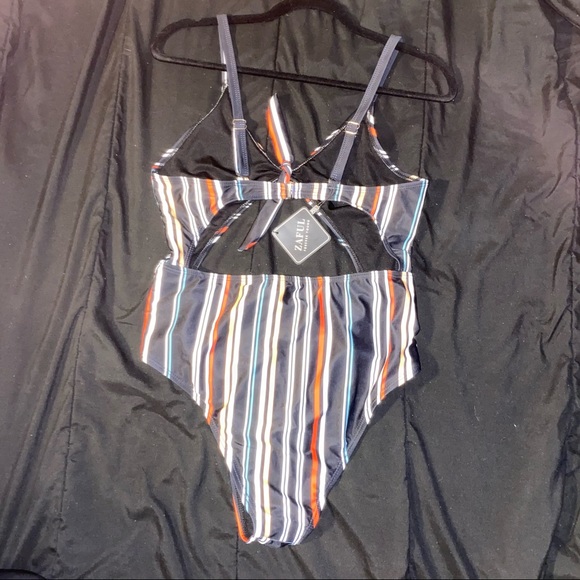 ZAFUL swimsuit - Picture 3 of 4